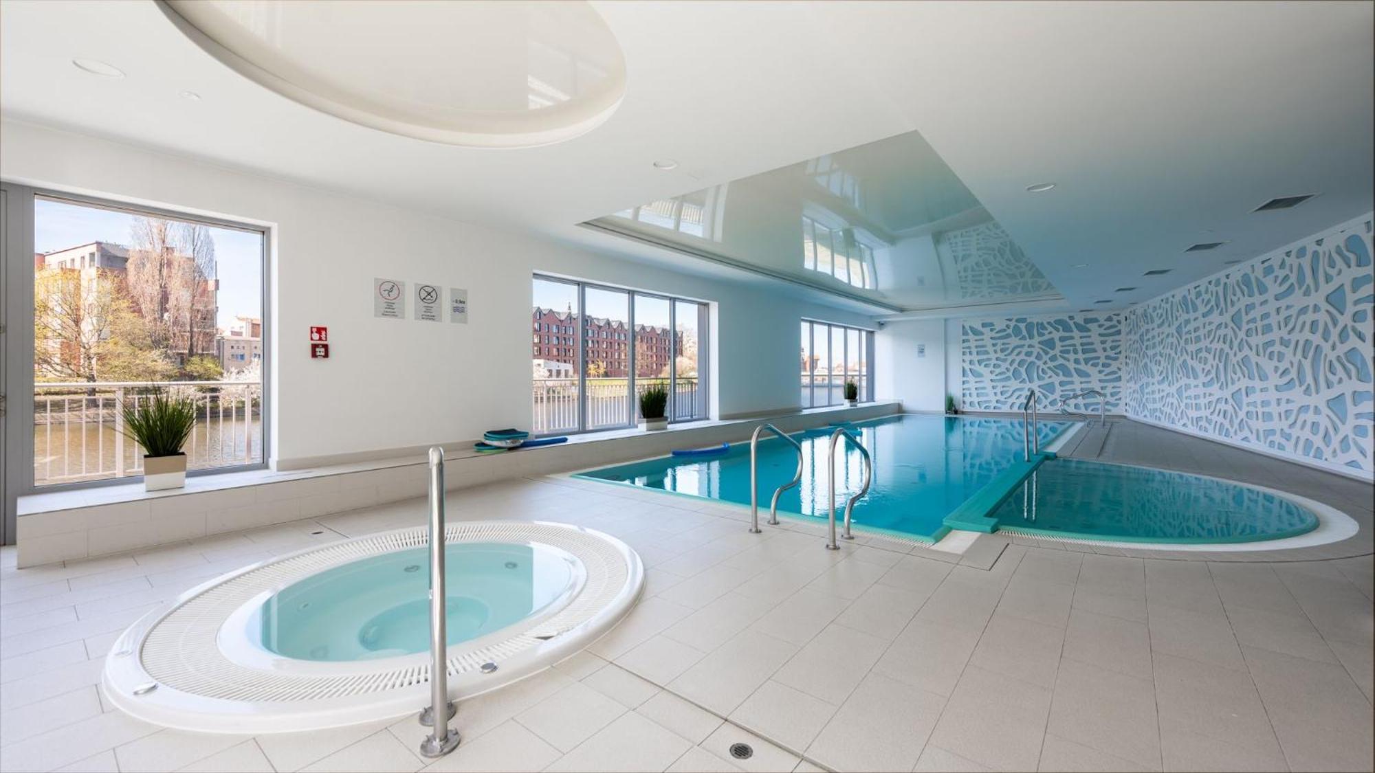 Flatbook Apartments Waterlane Island Spa With Riverview Gdańsk Exteriör bild
